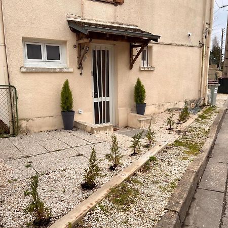 Saint-Julien-les-VillasT2 Cosy / Quartier Calme / Magasins D'Usine A Proximiteアパートメント エクステリア 写真