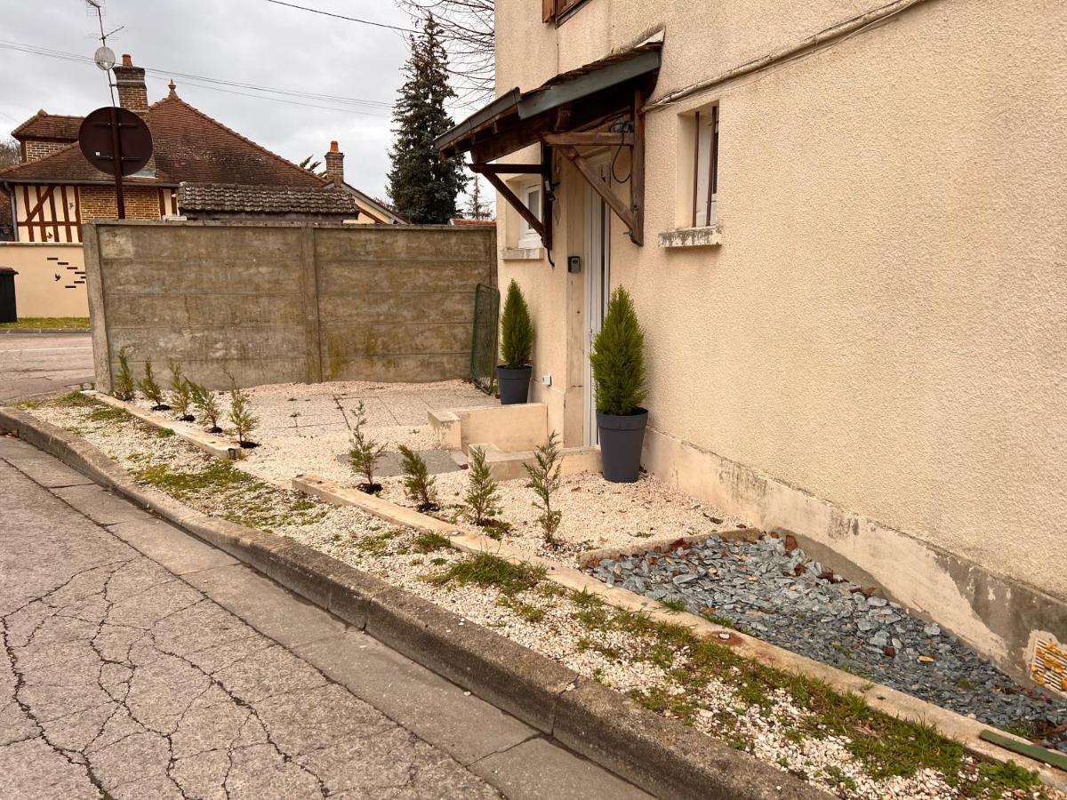 Saint-Julien-les-VillasT2 Cosy / Quartier Calme / Magasins D'Usine A Proximiteアパートメント エクステリア 写真