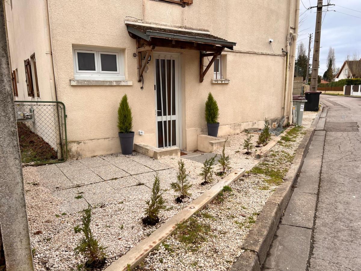 Saint-Julien-les-VillasT2 Cosy / Quartier Calme / Magasins D'Usine A Proximiteアパートメント エクステリア 写真